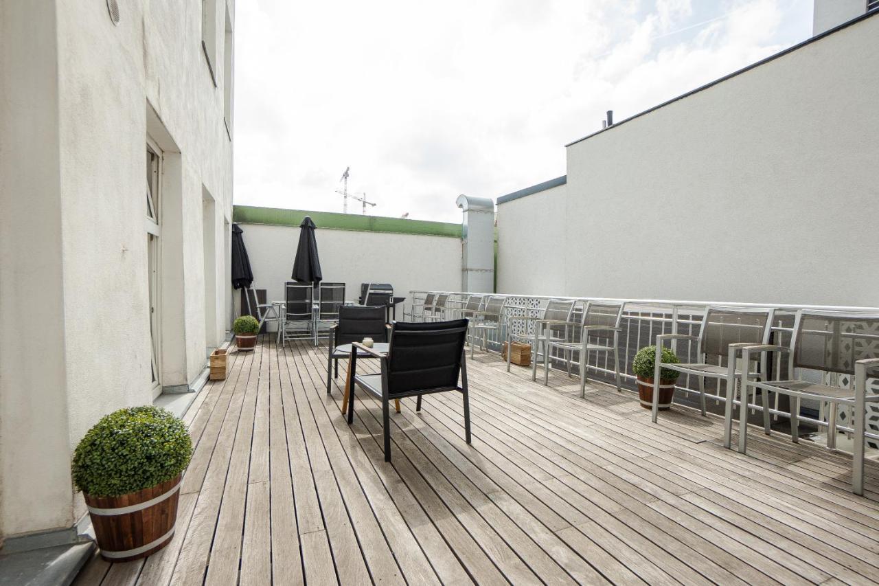 Spacious Apartment With Huge Shared Terrace And Grill Located Between City Centre And Donau River Viena Exterior foto